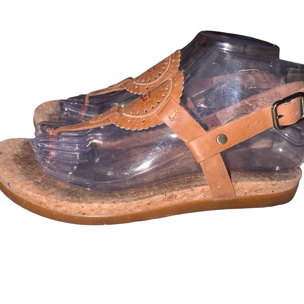 UGG Ayden Leather Medallion Thong Sandals Cork Footbed Boho Comfort Sandals - Picture 3 of 7
